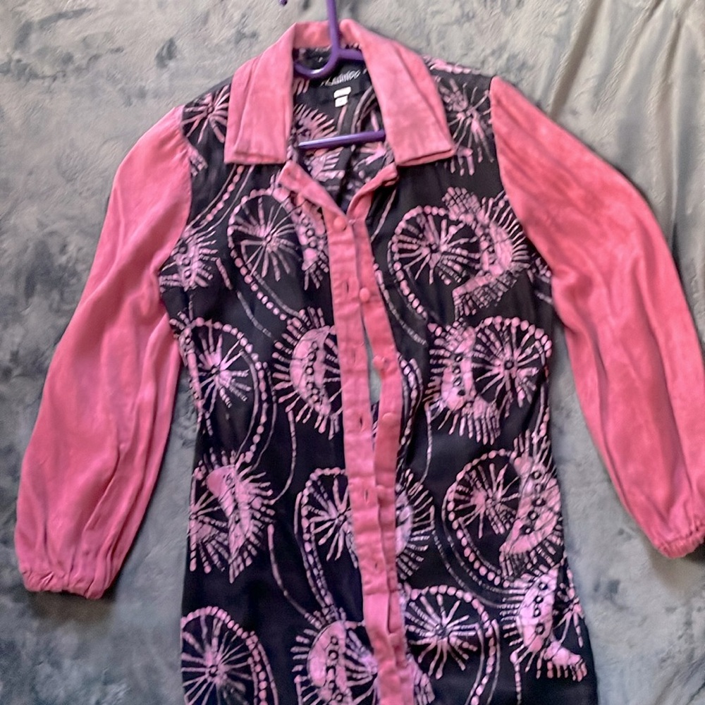 Women’s blouse
